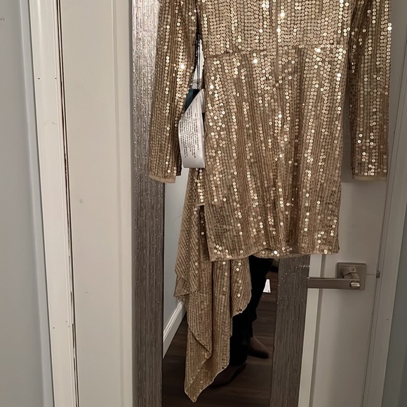 Mac Duggal Sequin Draped Wrap Minidress size 0 - Picture 8 of 8